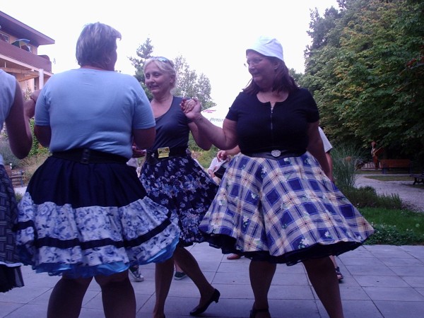 Seniory rozhýbaly žhavé taneční rytmy