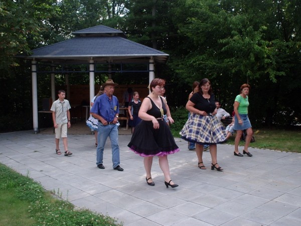 Seniory rozhýbaly žhavé taneční rytmy